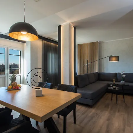 Egnatia Palace & 4*