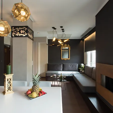 Egnatia Palace & 4*