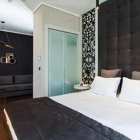 Egnatia Palace & 4*