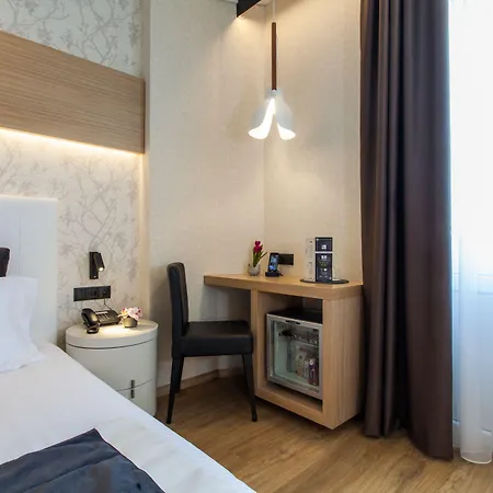 Egnatia Palace & Szálloda