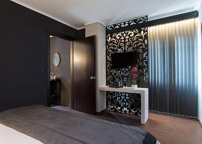 Egnatia Palace & 4*