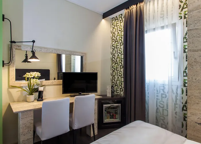 فندق Egnatia Palace & 4*