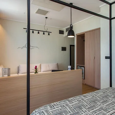 מלון Egnatia Palace & 4*