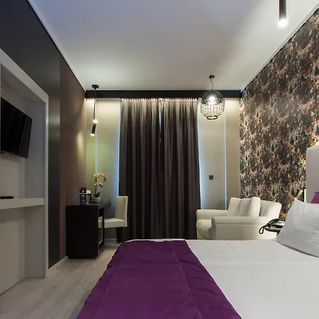 Egnatia Palace & 4*