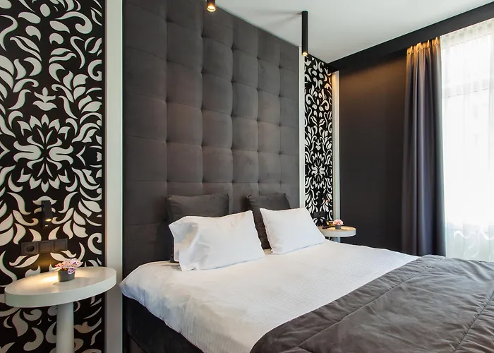 Hotell Egnatia Palace & 4*